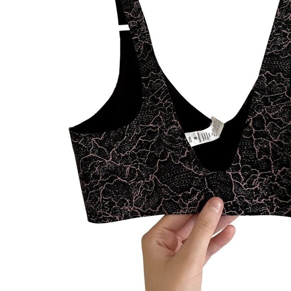 Lululemon black and pink marbled sports bra adjustable workout light support - Picture 5 of 5